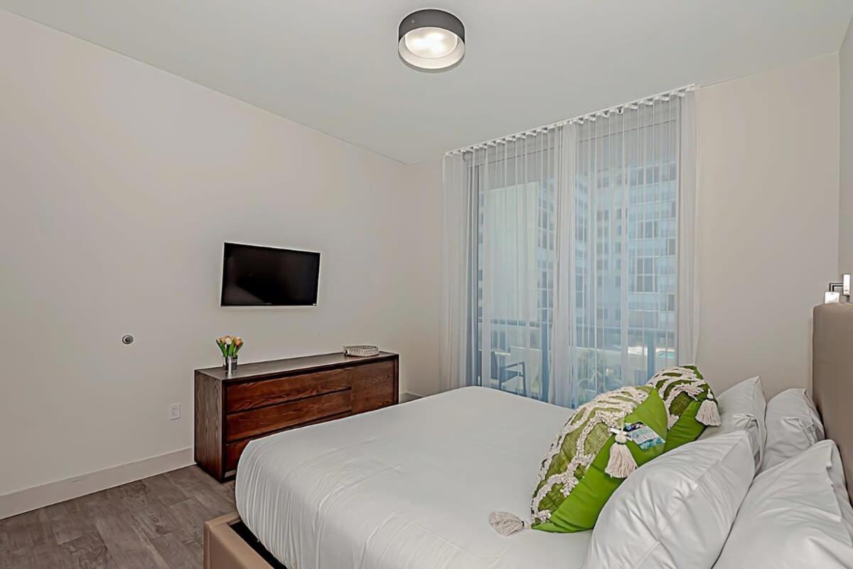 Rooftop Pool - Ocean View Balcony - Hollywood Beach Exterior photo