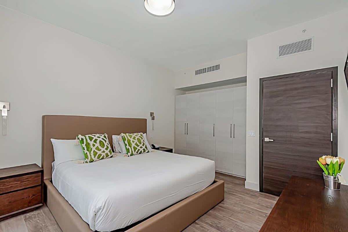 Rooftop Pool - Ocean View Balcony - Hollywood Beach Exterior photo
